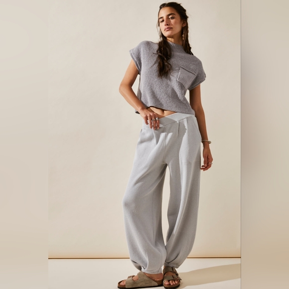 NWOT Free People [L] Beach Freya Sweater - Picture 3 of 11